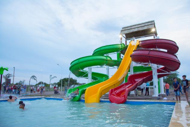 Se inaugur en La Eduvigis el primer parque acu tico de la regi n